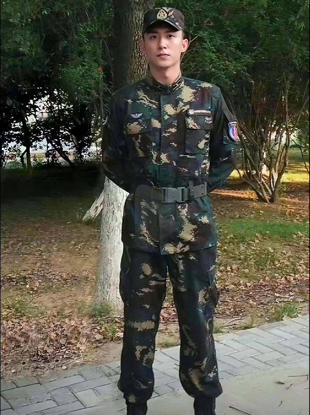 我有个同事只有高中学历，当兵16年后退役，转业分配到我们单位工作。他跟我说，他退