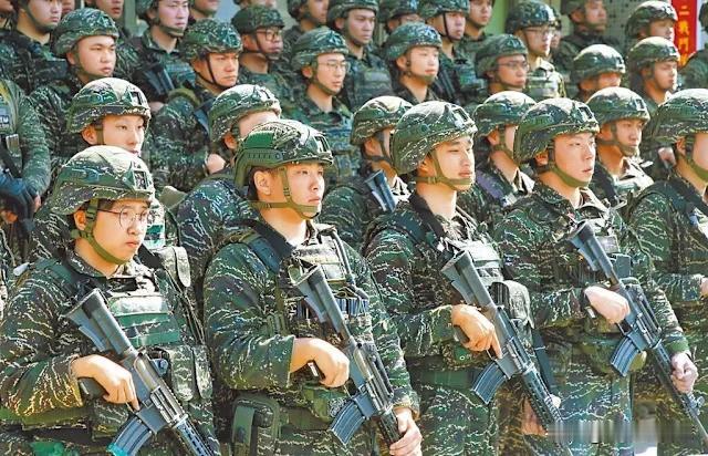 台军最新数据显示，从2021到2024年，招募到的志愿役士兵共5万2674人，却