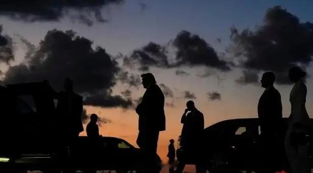 巴基斯坦总理明确说停火包括黎巴嫩对美以来说，停战不是终点，危机并没有解除。对伊朗