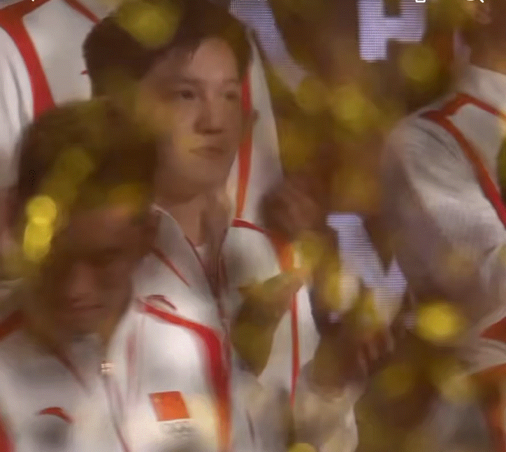 奥恰说樊振东我们想你了  凛冬终将离去，春天到了，种个花吧，樊振东we miss