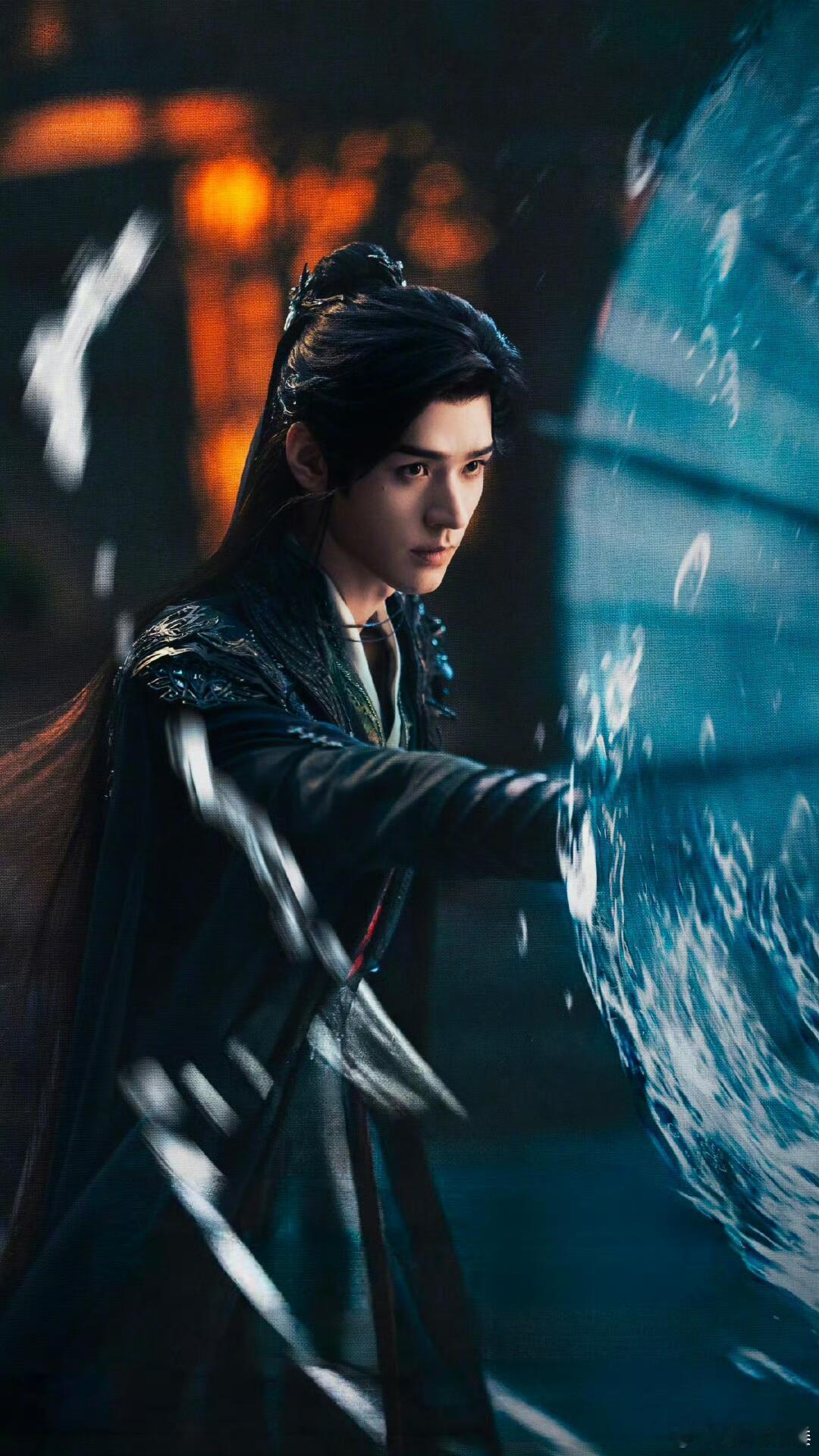 内娱剧宣海报不知天地为何物了 发现现在的海报很懂得用视觉讲故事，不需要文字说明就