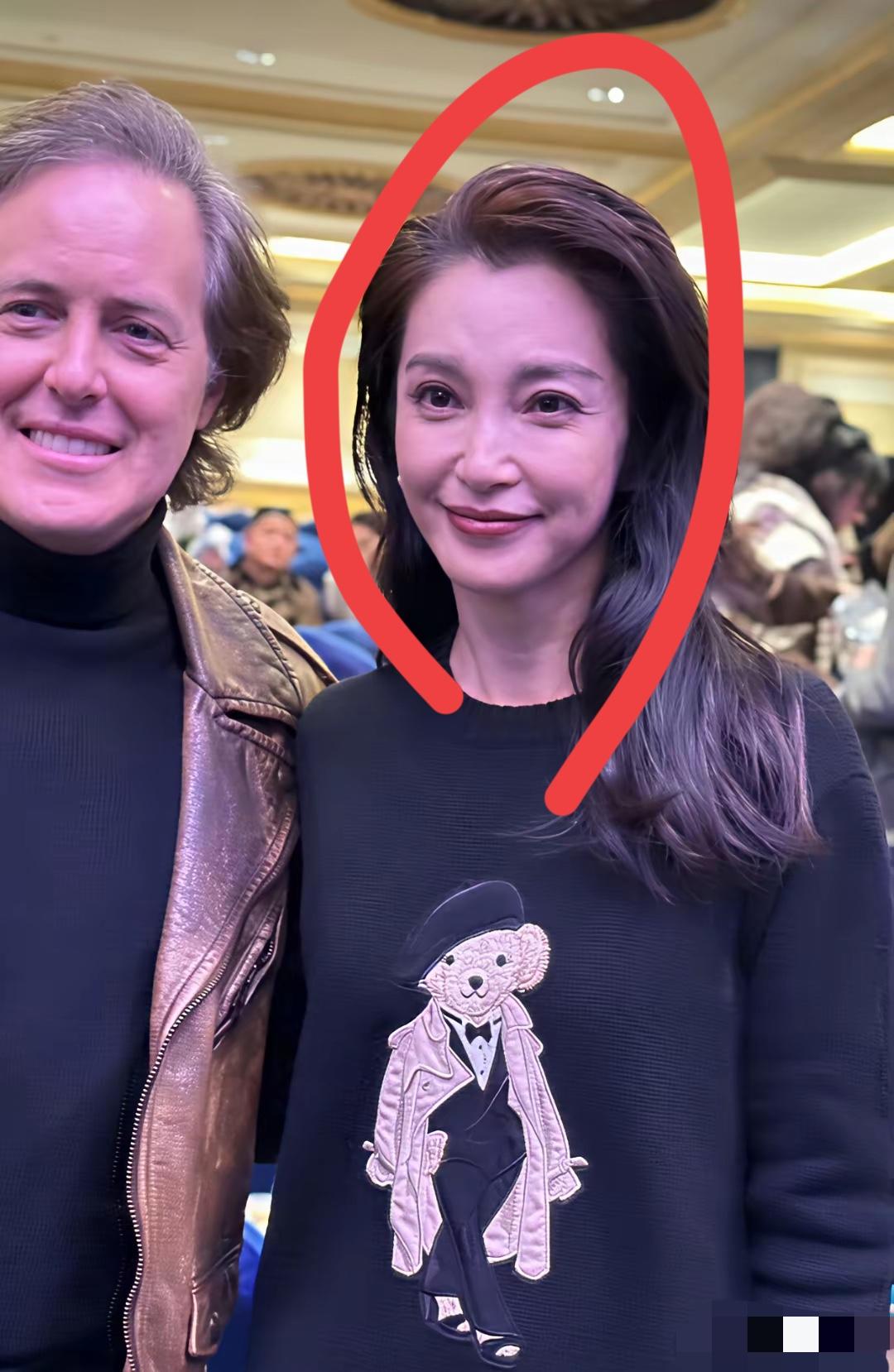 曾经的女神，如今也老了，邹文也有了