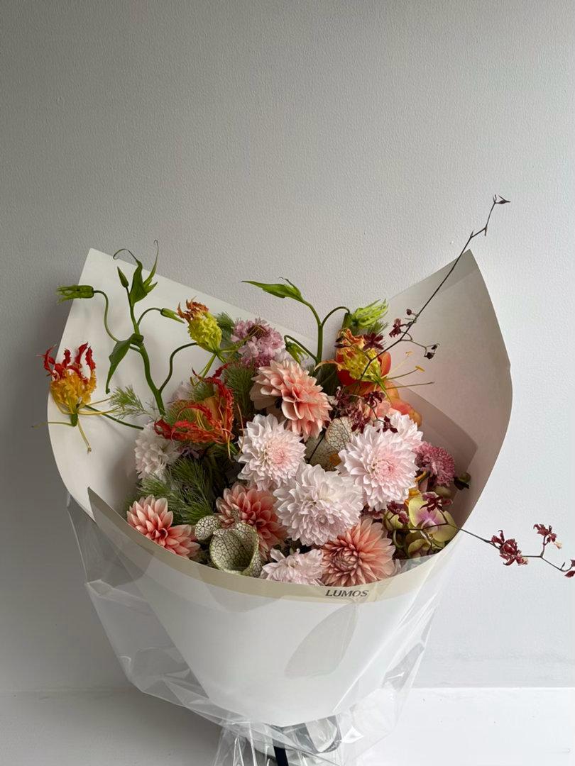 M号彩色系花束✨lumos花束系列 ​​​