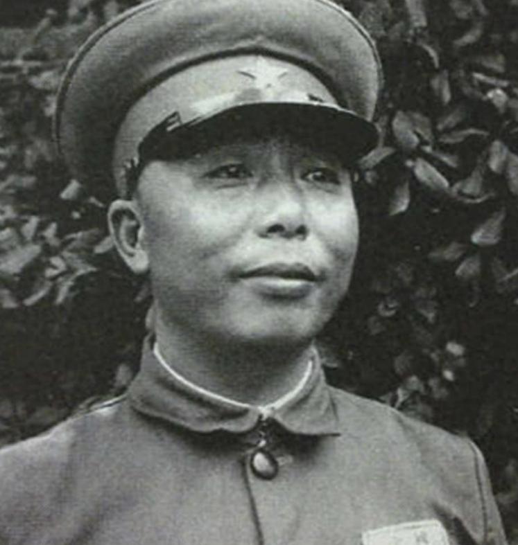 当宋时轮率兵团回国，路过鸭绿江时，向着长津湖方向鞠躬流泪。1952年秋季的某一天