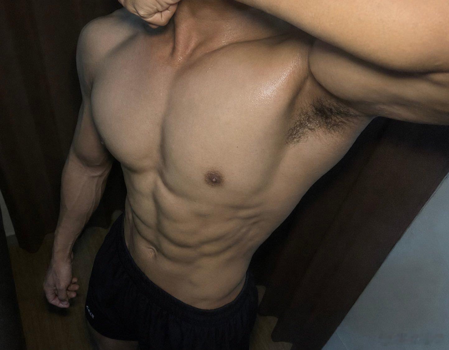 肌肉男 ﻿帅哥 身材很夯MaleModel（shadesofbintz）