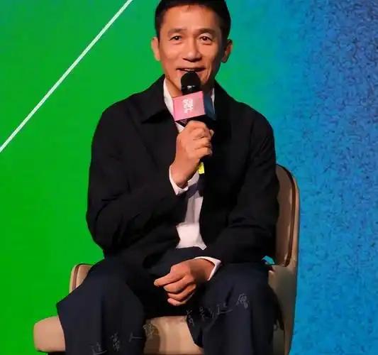 无故立场监视，出演辱华角色，在九一八前后大谈特谈，最喜欢日本，梁朝伟的两副面孔骗