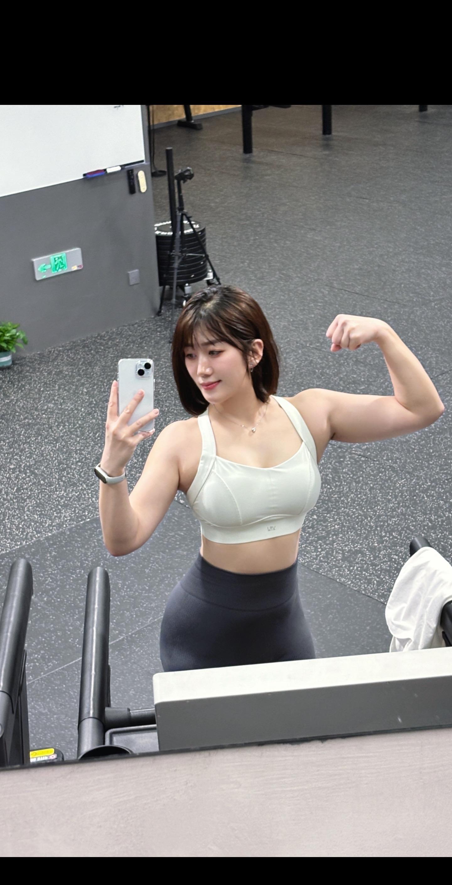 姐又强势回归了。