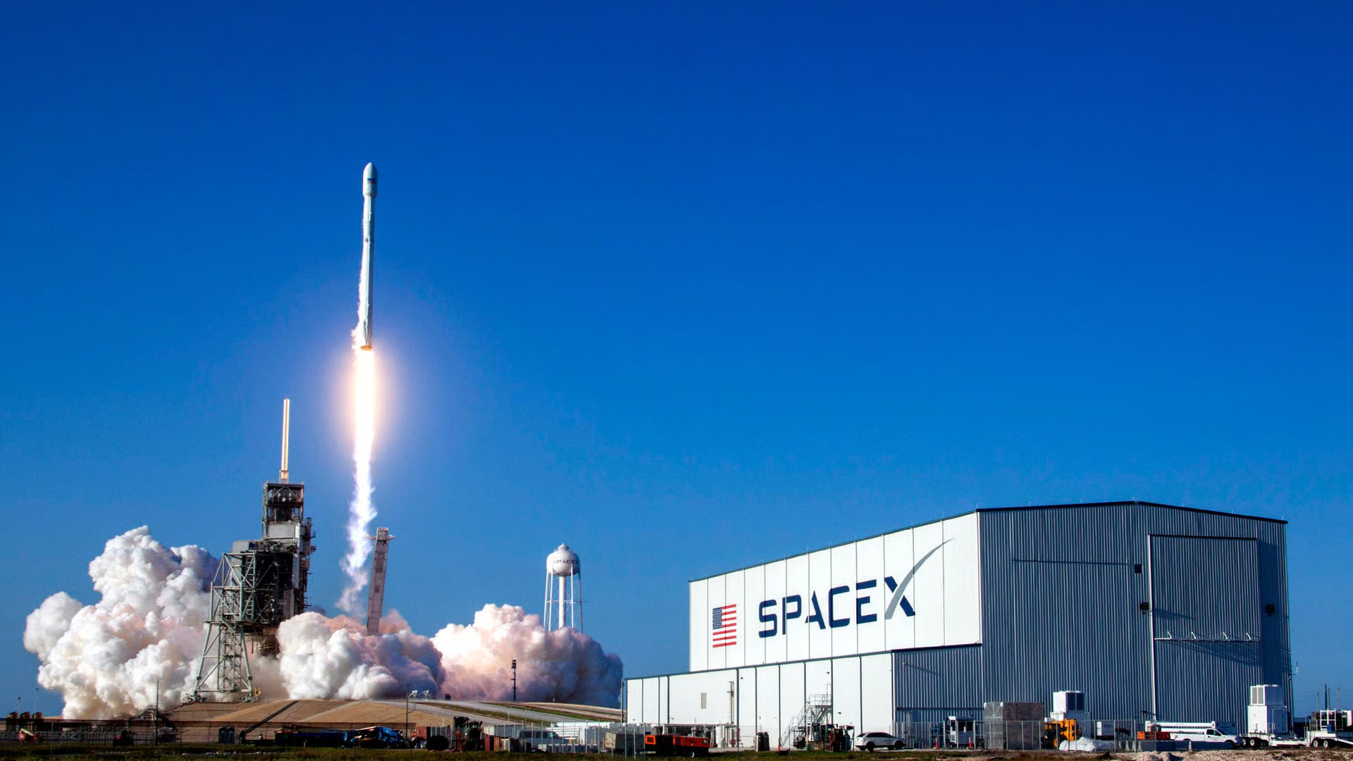 【马斯克将在SpaceX同时担任三项职务】SpaceX星舰研发投入超150亿美元