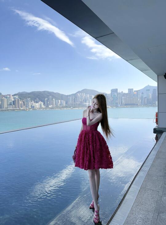 画里走出来的芭比娃娃