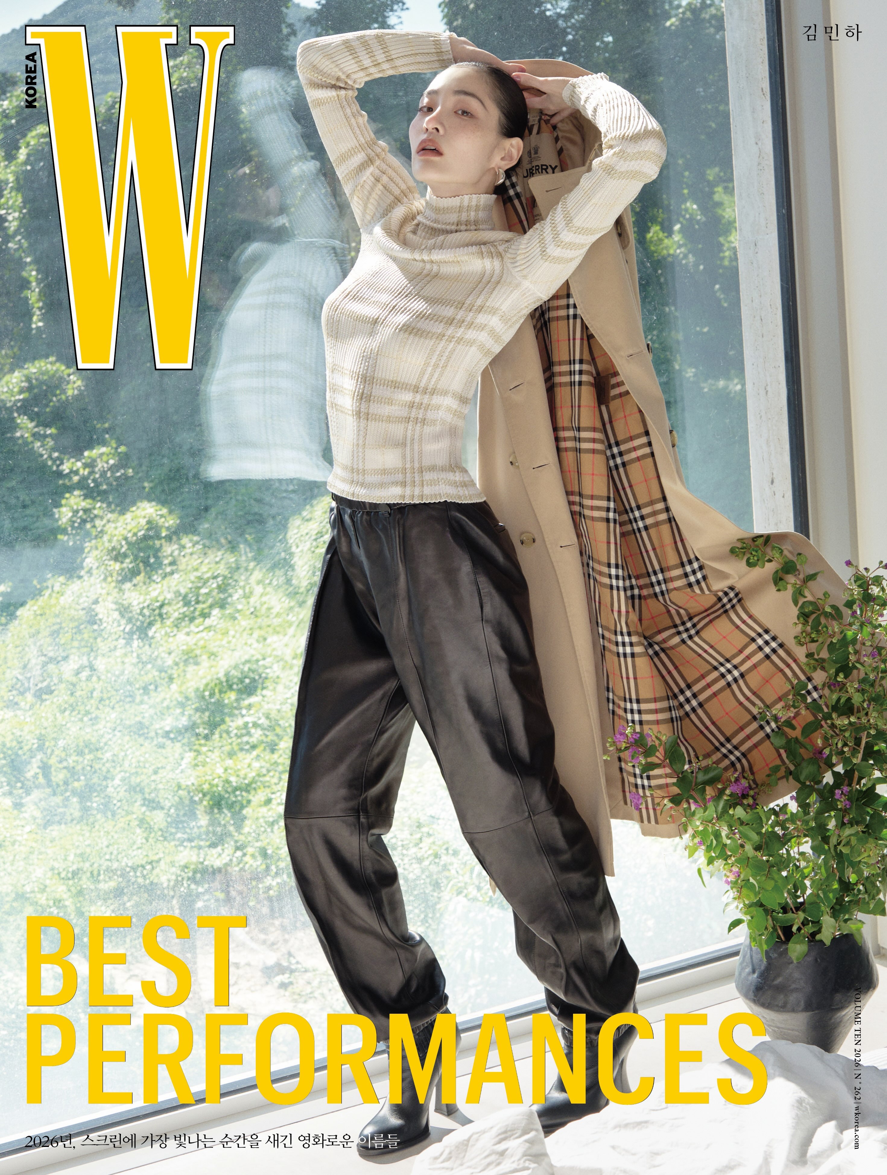 W Korea Vol. 10 / 2026 ：金敏荷 Burberry 又拍新