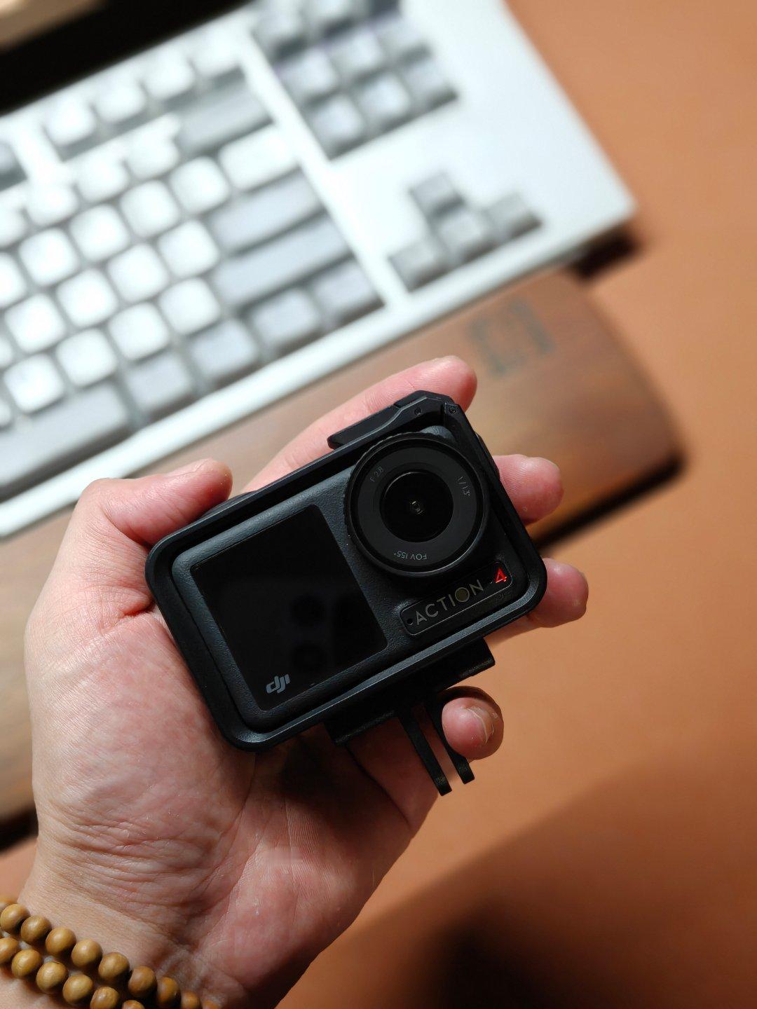 ？那当然啦，可以人手一台，至少还有一个作用：吃灰除了一些干活拍摄的需要，其实如果