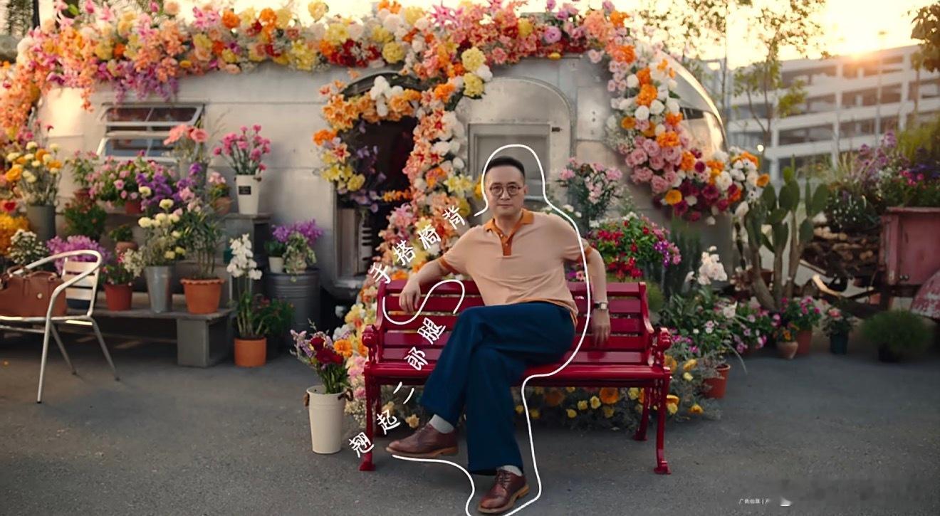 情侣拍照🤳矛盾解决器—— 华为Pura 90 曝华为Pura90支持拍照姿势推