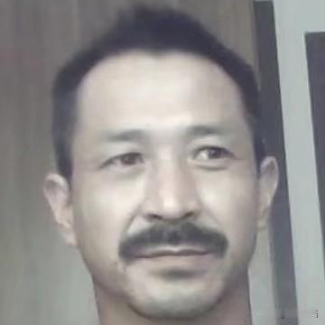 那肯定是最好不过的事情，说明自己人缘好，可以得到同性的喜爱。但一定要珍惜这种感情