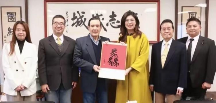 三月破局，初心如磐——为郑丽文主席点赞
 
在岛内政局迷雾重重、两岸关系亟待破局