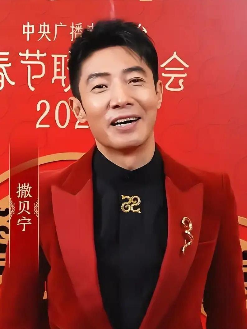 撒贝宁的高情商，不只是在舞台上，还藏在生活的细节中

50岁的撒贝宁，主持风格幽