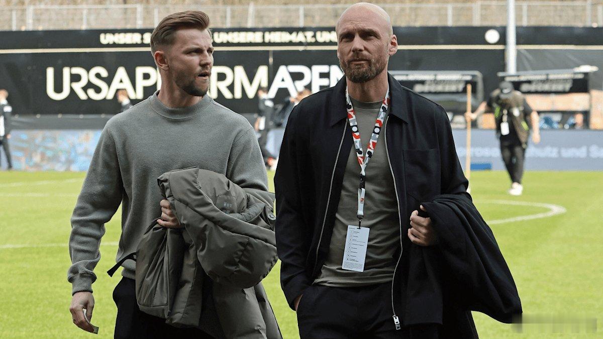 【左膀右臂】大卫-布拉查（David Blacha），埃尔弗斯堡职业球员部门负责