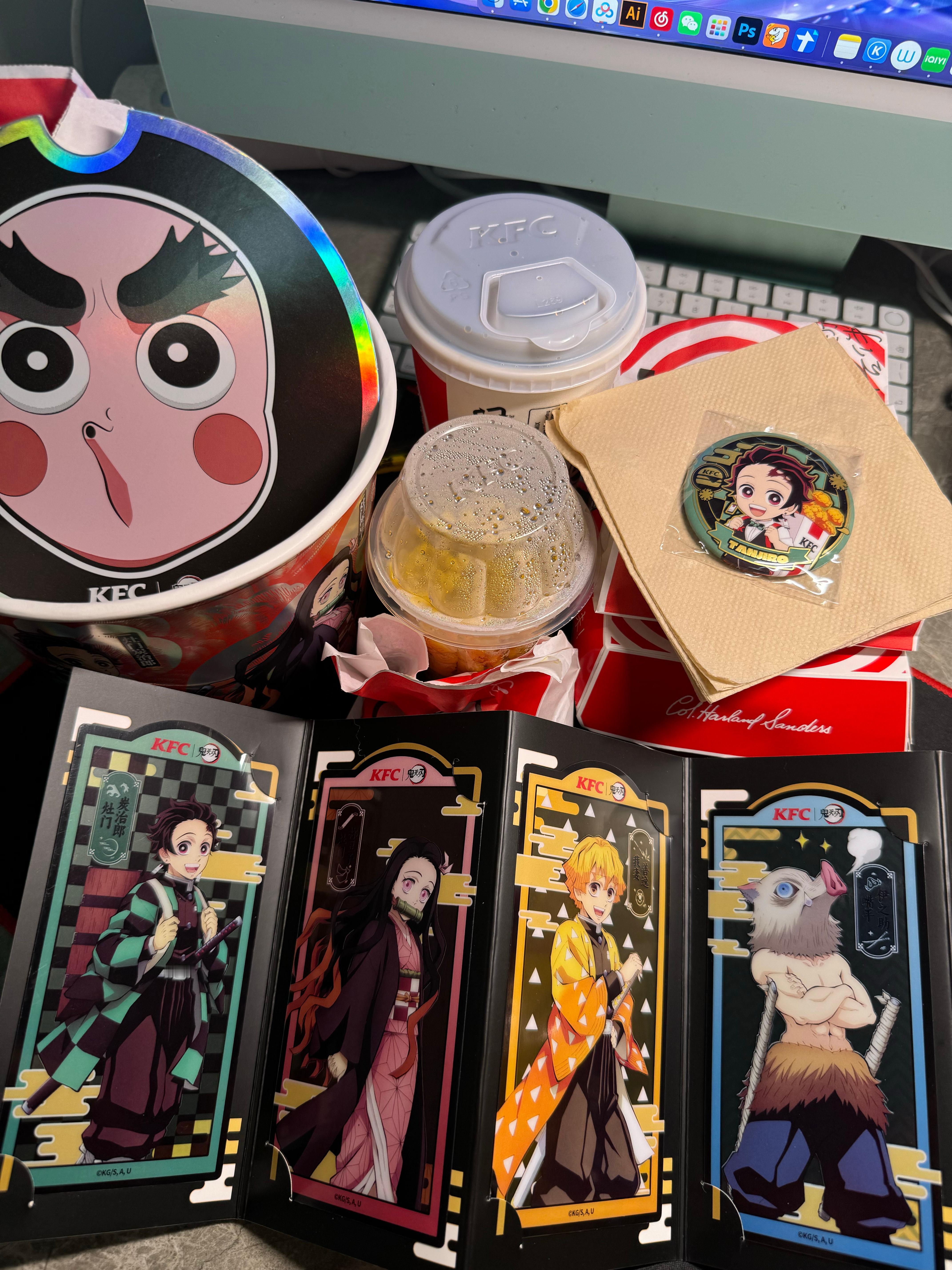 鬼灭和肯德基这个联名透卡 吧唧 还挺好看的[干饭人][干饭人] ​​​