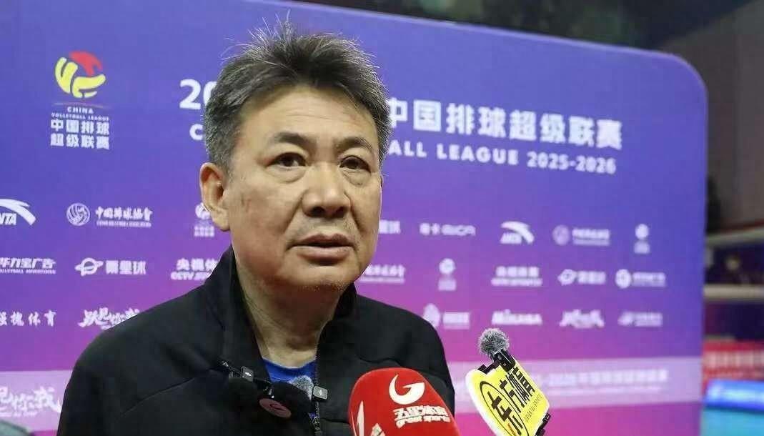 王之腾没做到的，蔡斌能否做到！今年决赛同样的对手！唯独不同的是上海女排拥有主场优