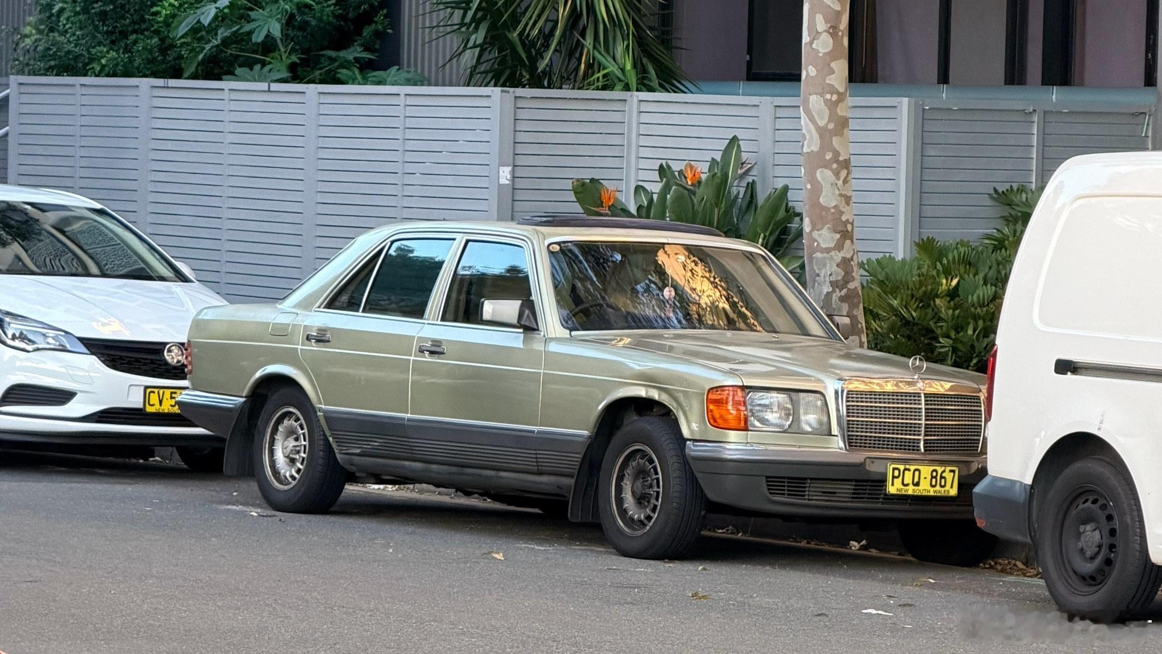 以前的合资车企之间都很默契大家井水不犯河水赚自己的钱培养自己的用户群体现在一些合