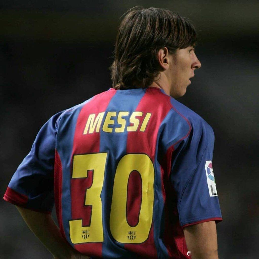 转眼21年……太不可思议了21 años ya….... Increíble梅西