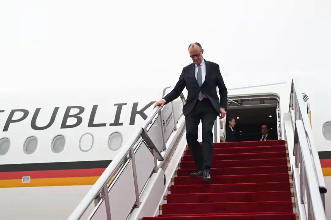 ✨墨茨要亲眼看宇树机器人打拳✨

🐼 德国人眼光还是很毒的，他来华之前是认真做