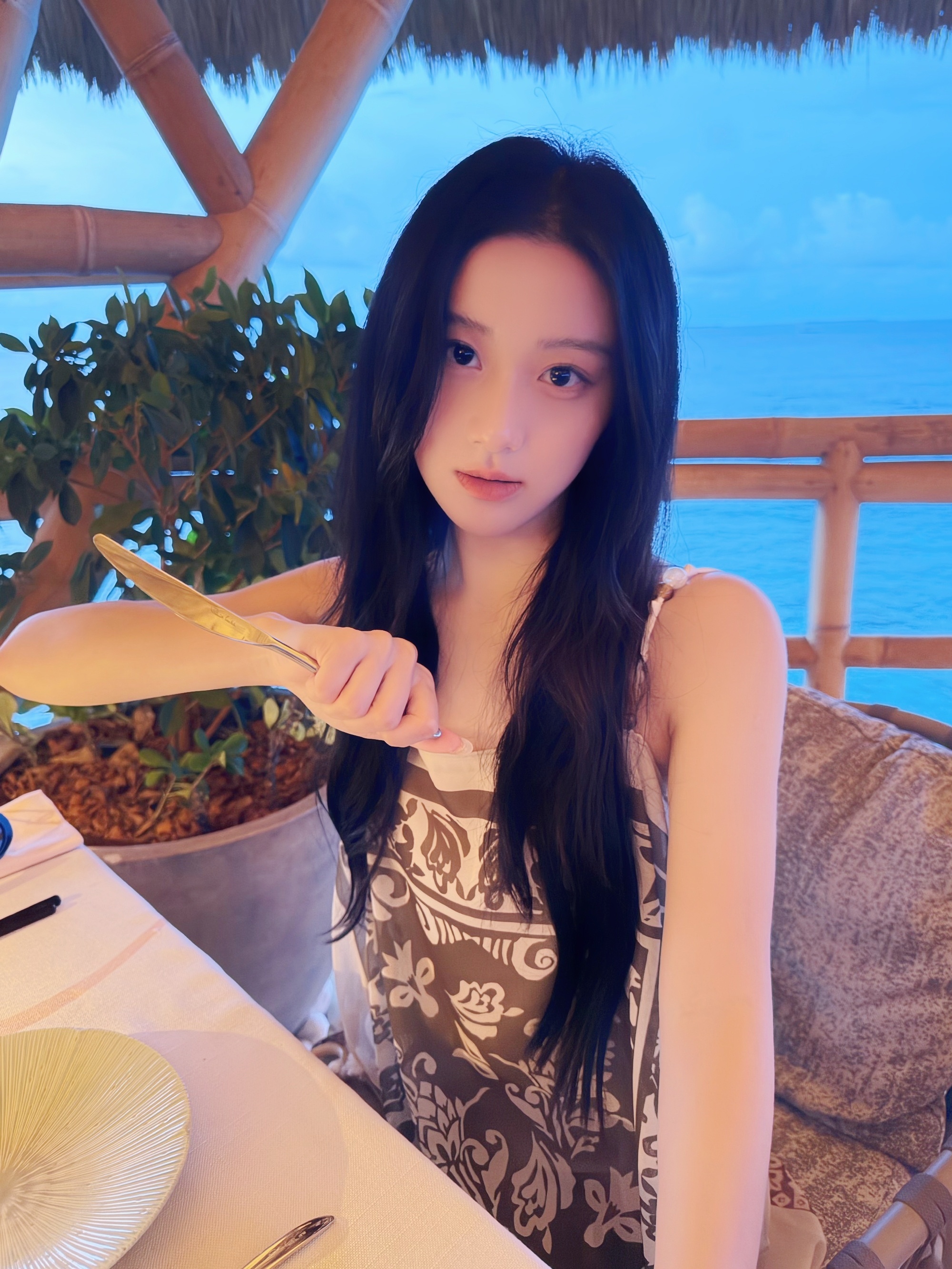 包上恩 💛包上恩月明千里💛包上恩李瑶英“有意义的人等再久都有意义 爱只会在不