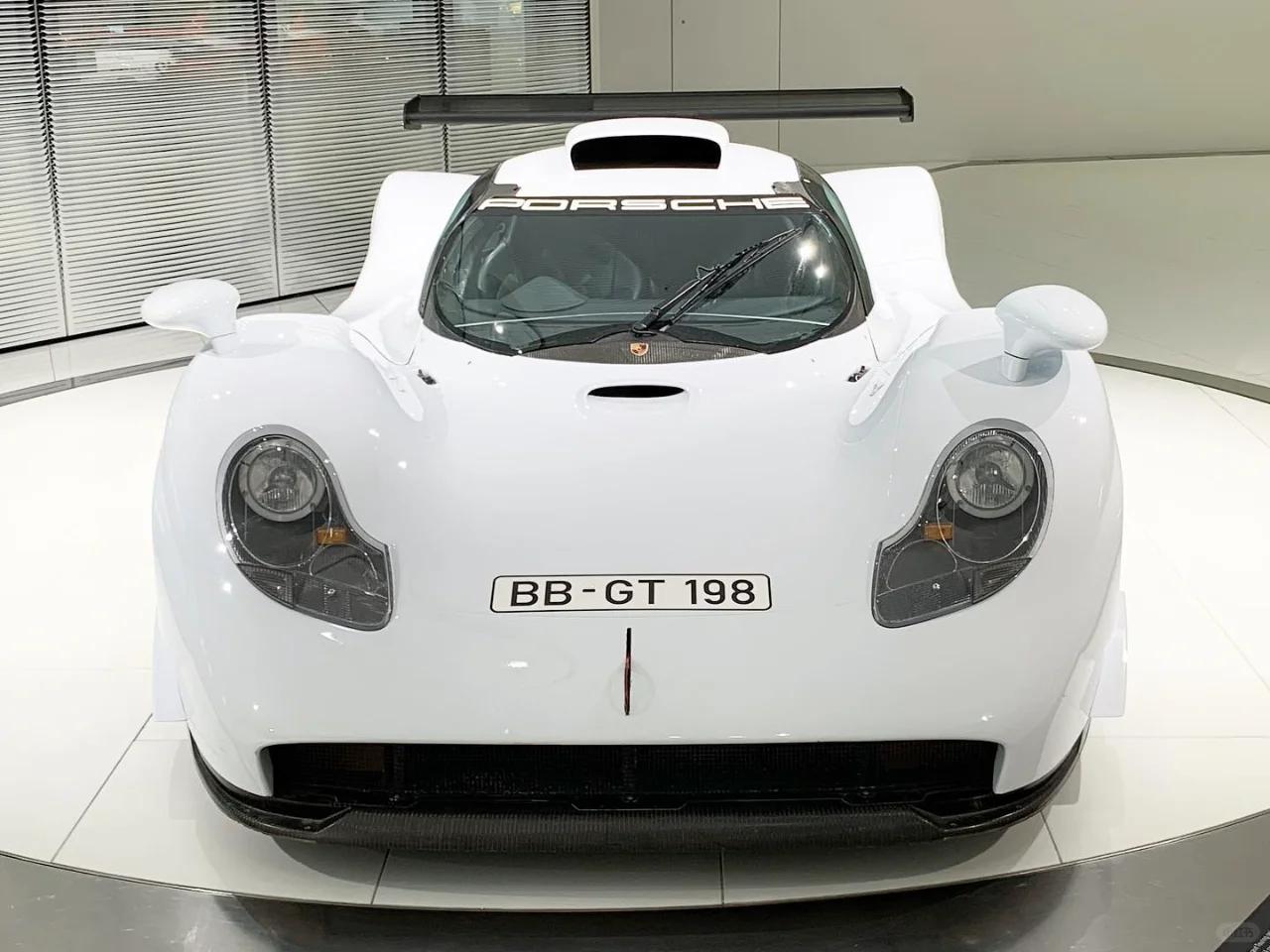 ( 1998 ) 保时捷 911 GT 1