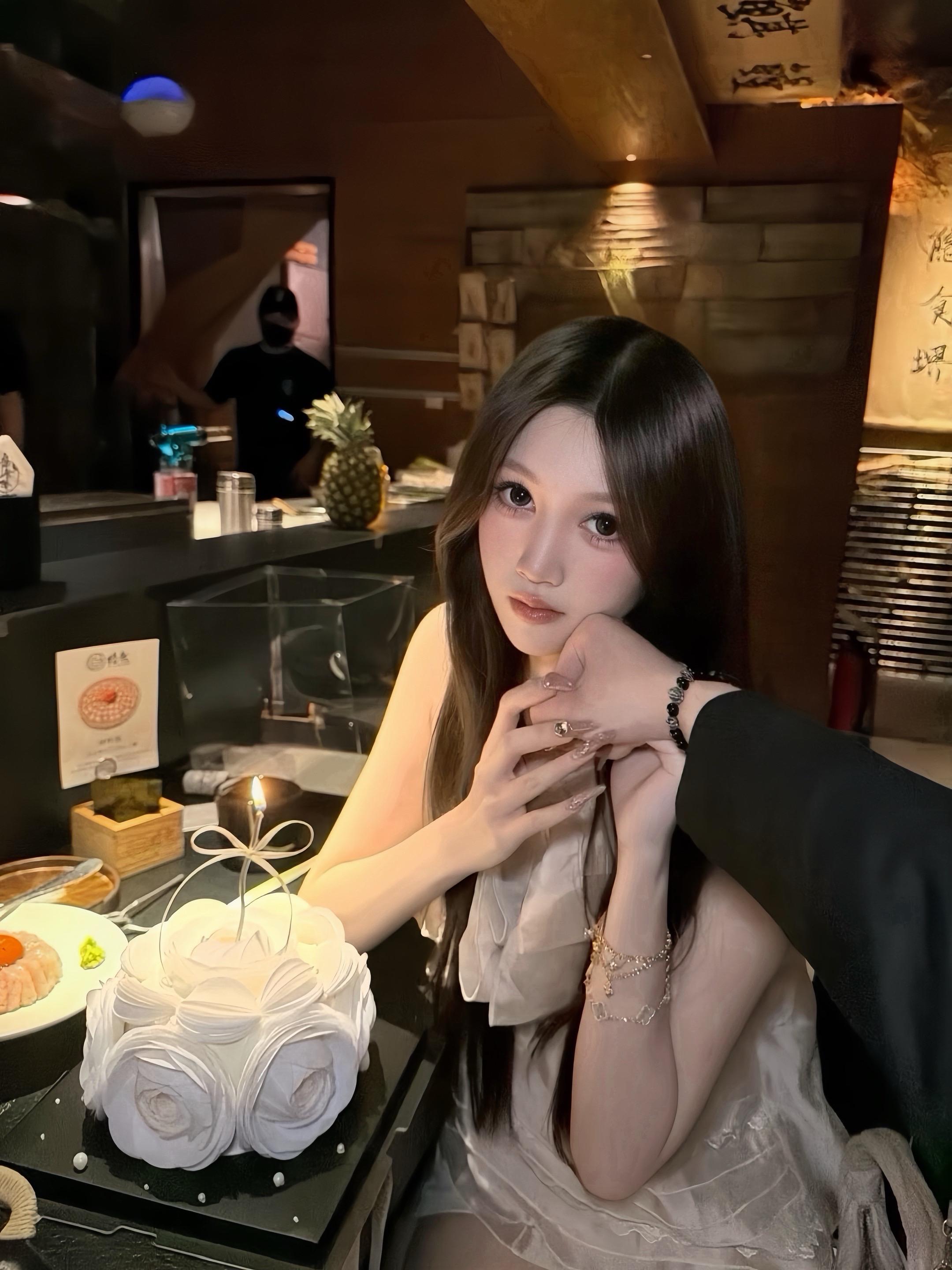 五月份的茉莉。 Jure