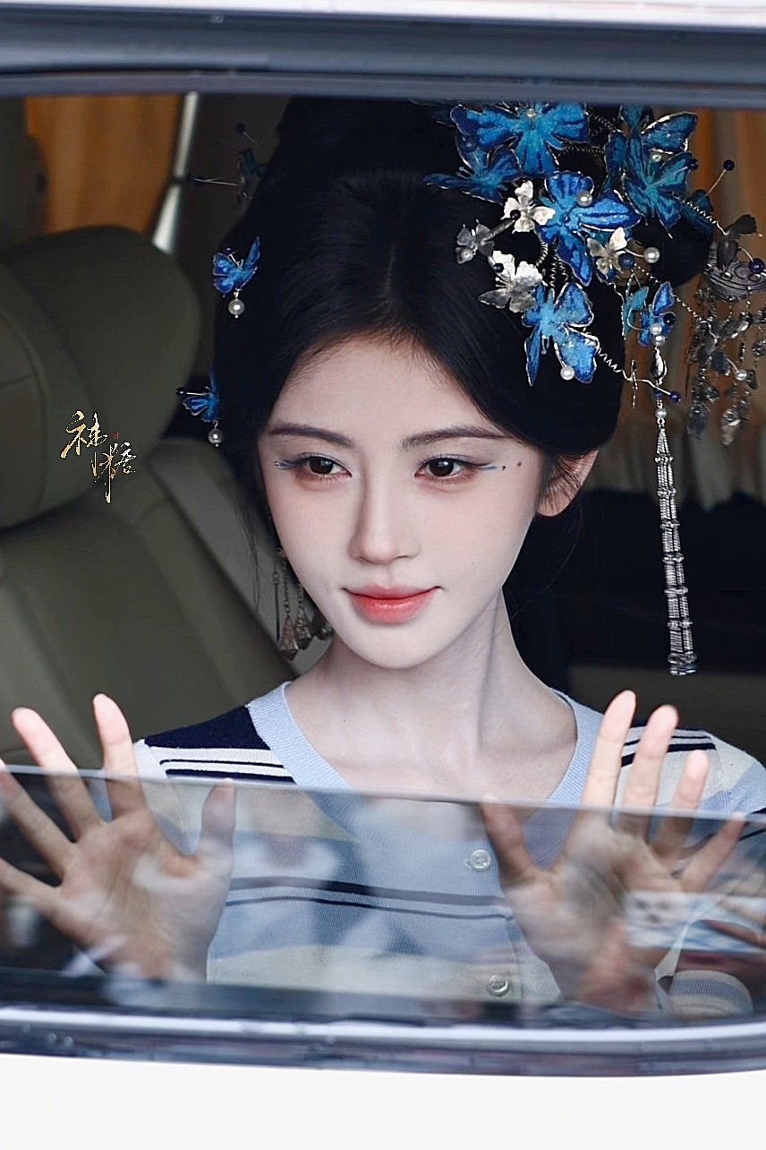 jjy鞠婧祎姜黎非 jjy鞠婧祎千香 𝚈𝚘𝚞𝚛 𝚜𝚖𝚒𝚕𝚎, 