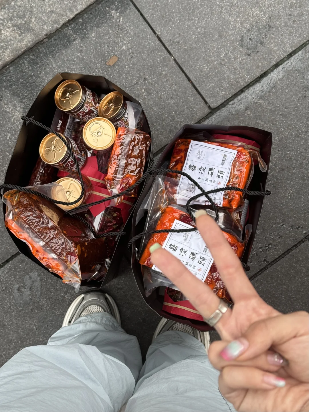 离开成都前！！买到了满意的伴手礼🥘！！！