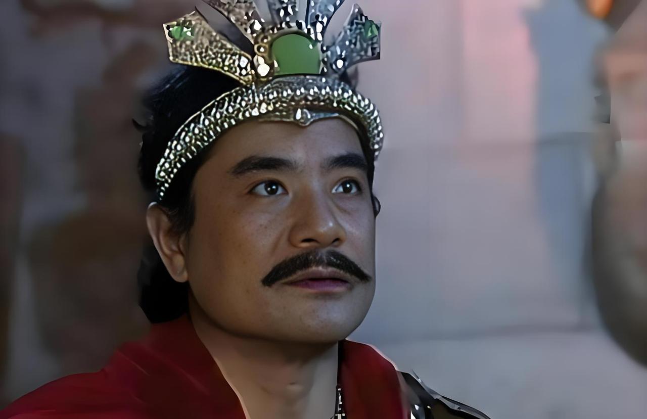 商纣荒淫无道，子嗣凋零，正史只有武庚，演义只有殷郊殷洪；周文王是上古圣人，百子百