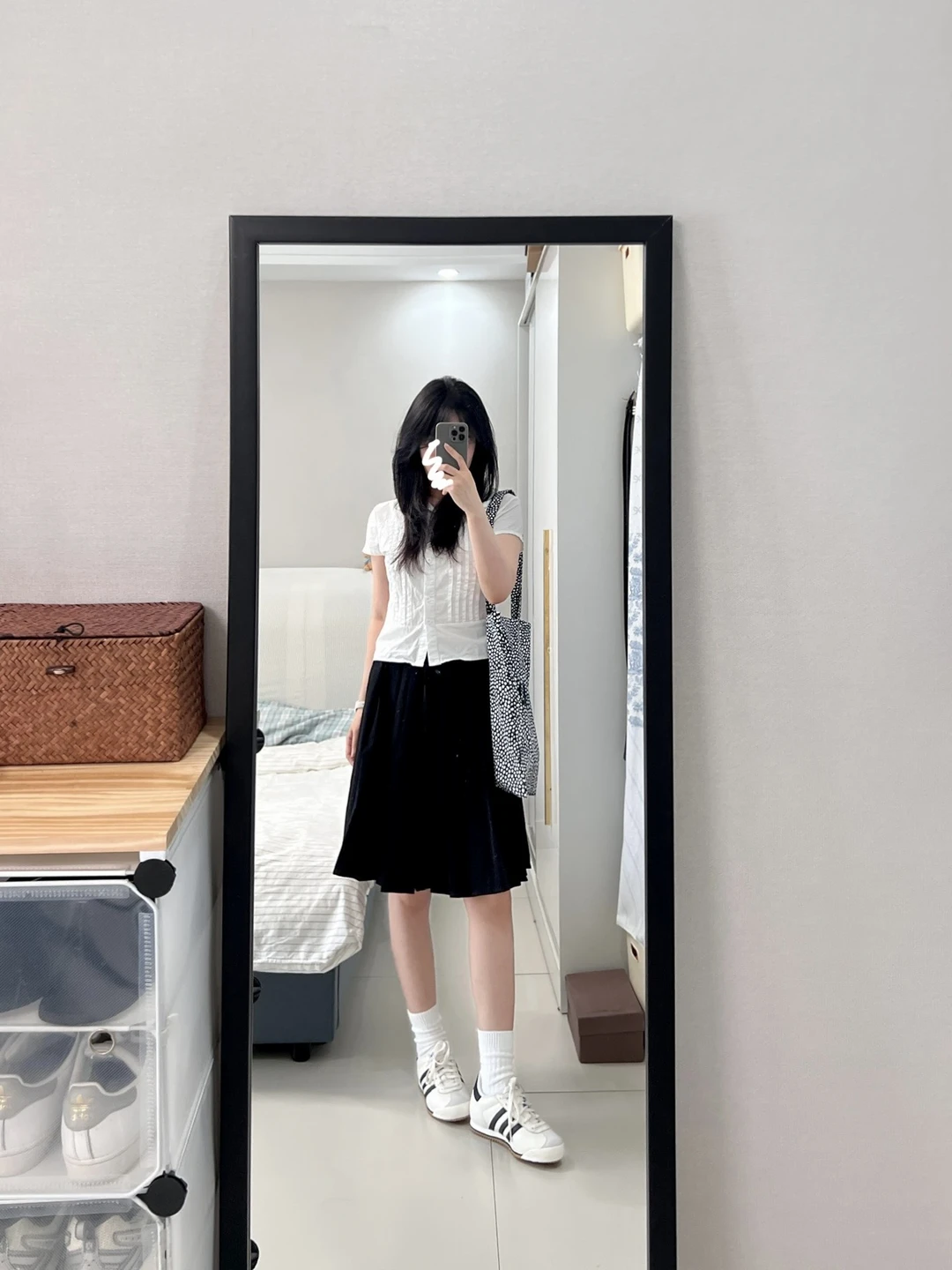 中裙蛮好搭的