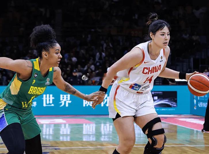 03月17日 女篮世预赛，中国女篮83-71战胜巴西女篮。中国女篮球员李月汝出战