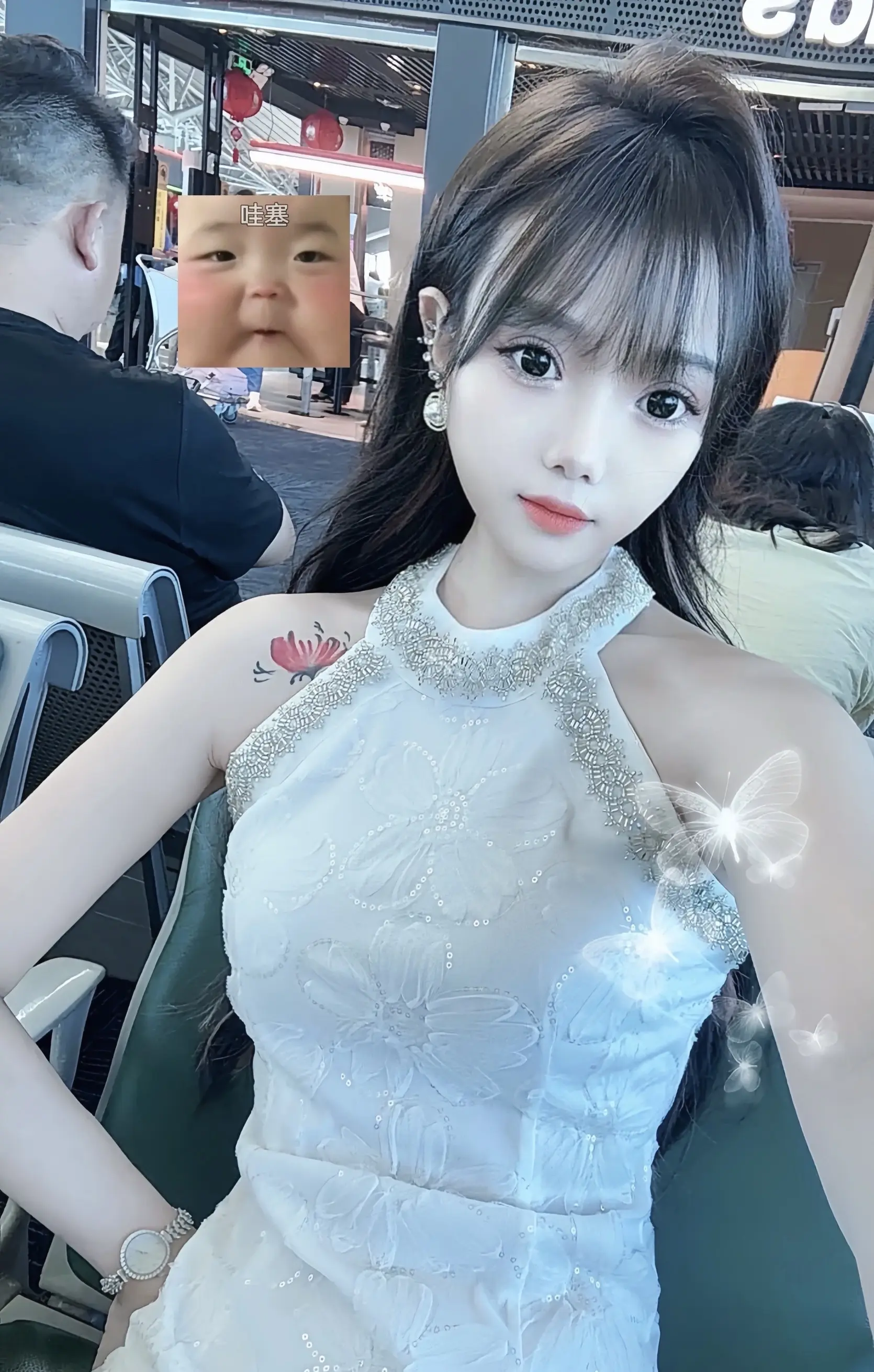 忘记年龄 讨好自己， 简单点 糊涂点 开心点 一切刚刚好…..