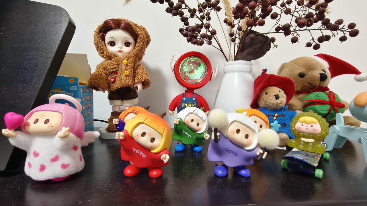 《悠悠酱，你何时才能拆完?-—盲盒玩
具火爆之面面观》
    现如今，刷短视频