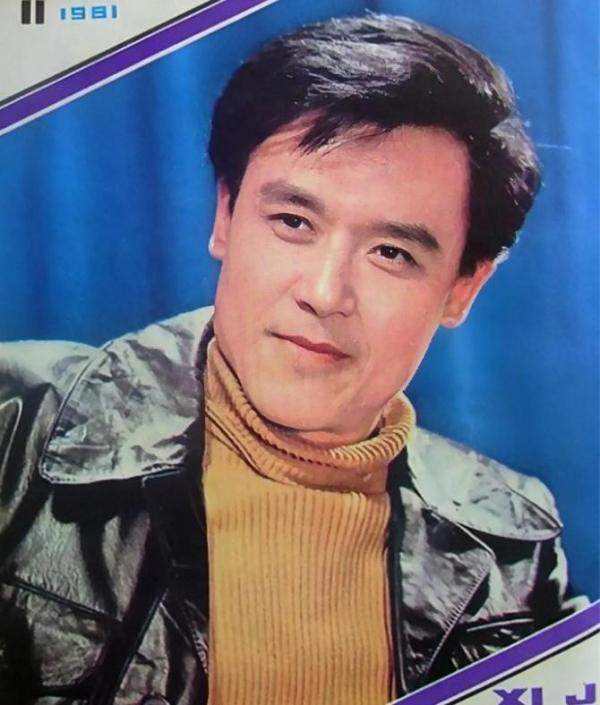 想接他去养老，86岁的达式常撂下一句硬话："我绝不去。"女儿在美国落了脚，日子过