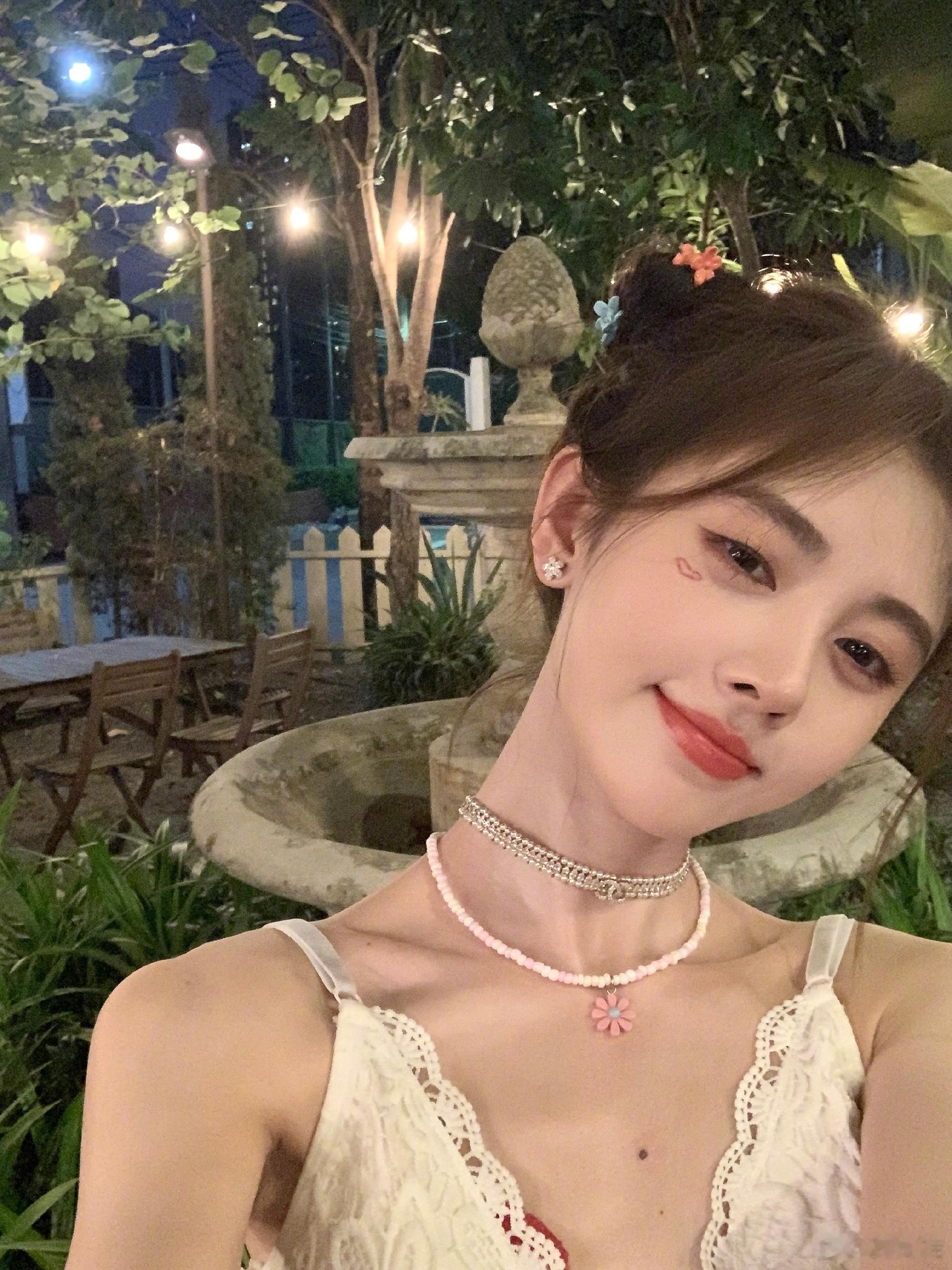 鞠婧祎给鞠婧祎的七夕星河情书  「蜜橘的星河」营业中