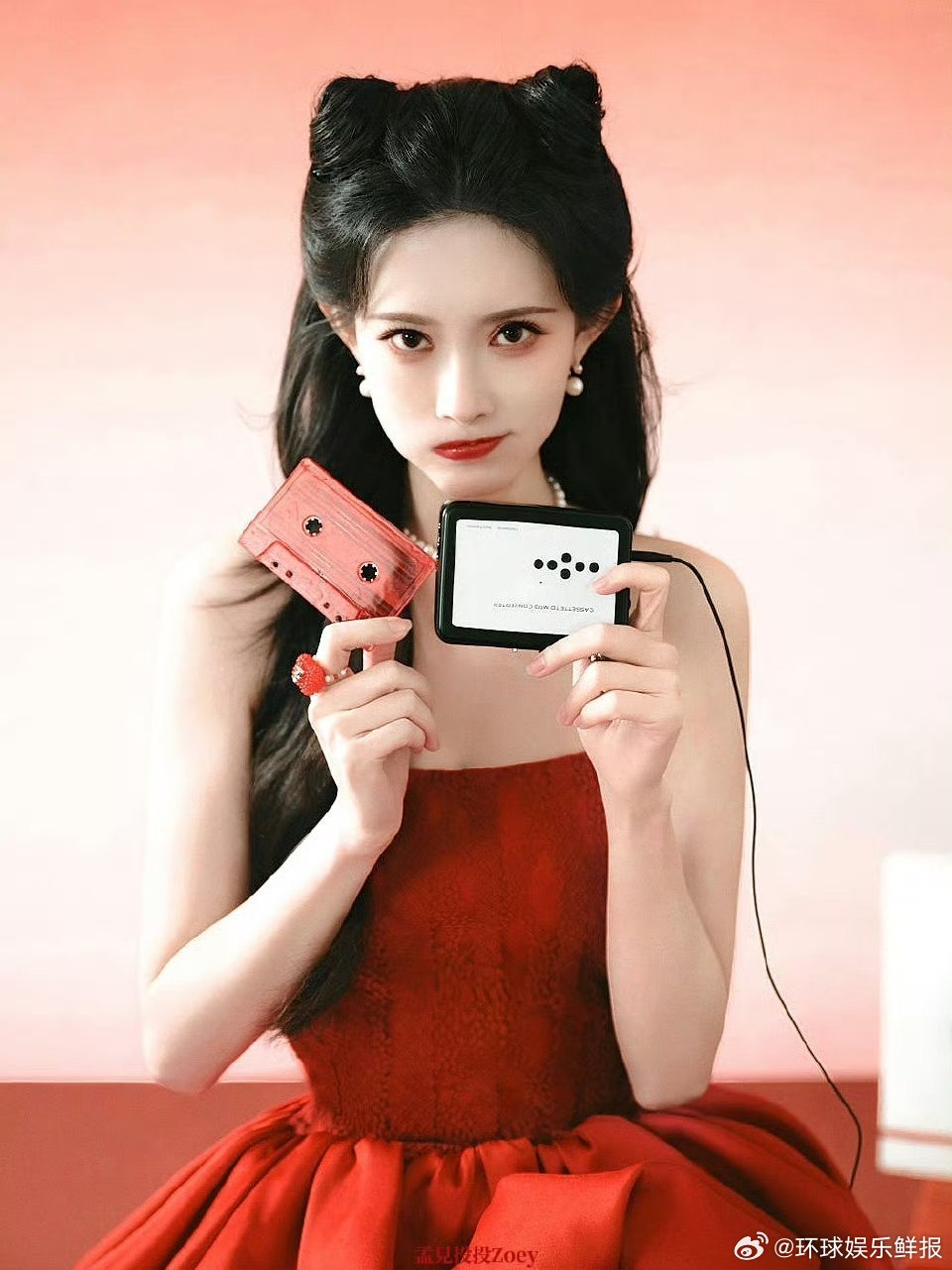 孟子义 三十而立了现在 大大方方承认三十岁，孟子义真的好真诚好勇敢！可爱小猫握拳