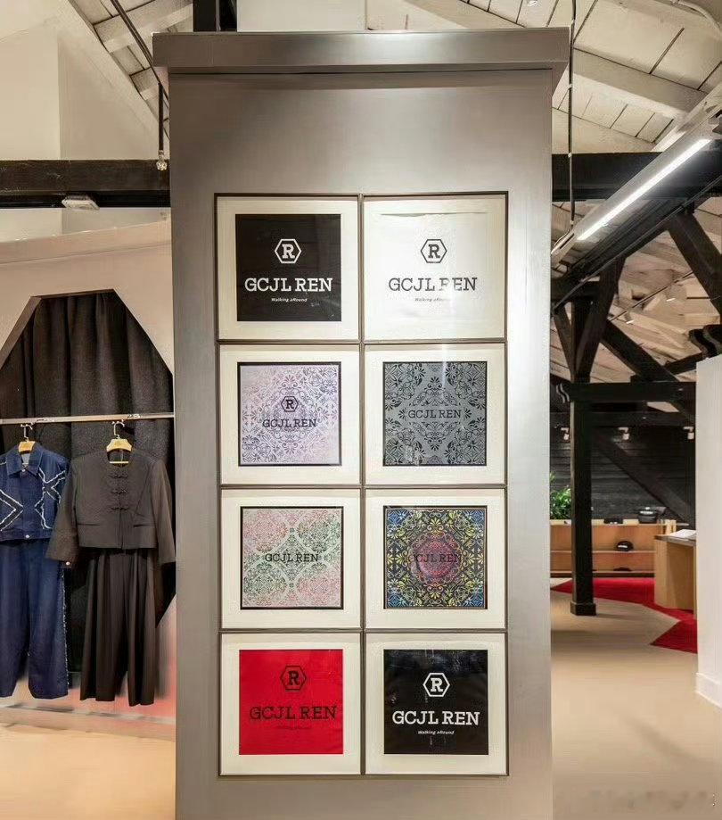 宋祖儿穿了任嘉伦品牌衣服宋祖儿穿了任嘉伦品牌的衣服任嘉伦用心做自己的原创国风服装