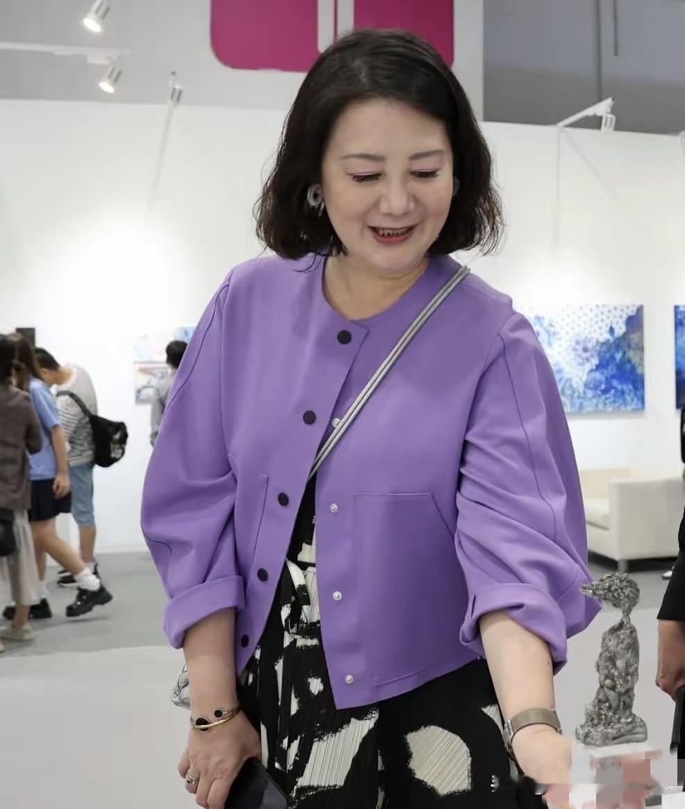 吴思瑶这变脸速度，简直可以申请奥斯卡最佳演技奖了！当初柯建铭一句“要退休”，她立