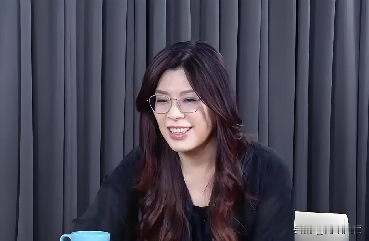 郑丽文明日就任党主席，后续人事安排惹关注。任前接受德国之声专访，郑丽文反问：德国