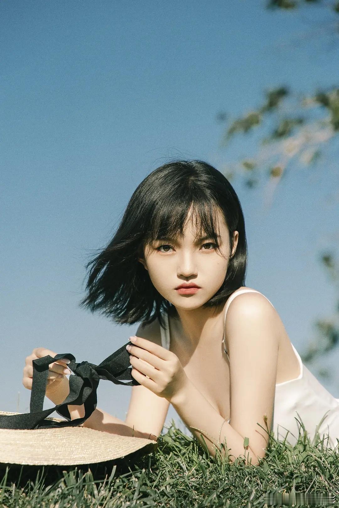 曝陈昊森兰西雅恋情陈昊森和兰西雅两个人的气质都很适合文艺片 