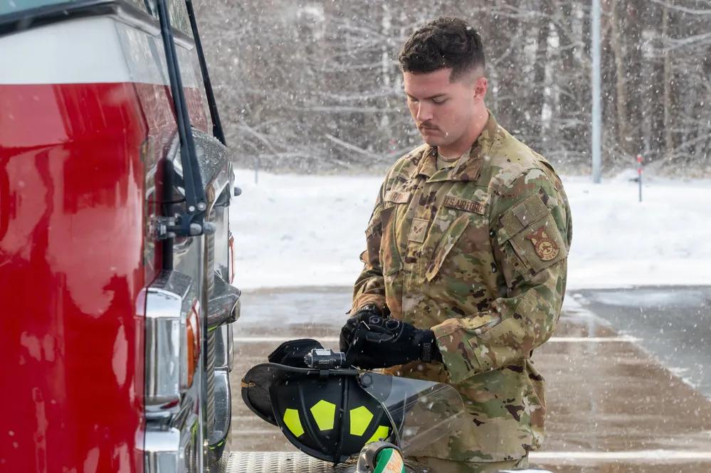 有美军消防队的地方，就是有毒污染环境的地方，各种有毒消防物质随意倾倒，污染地下水