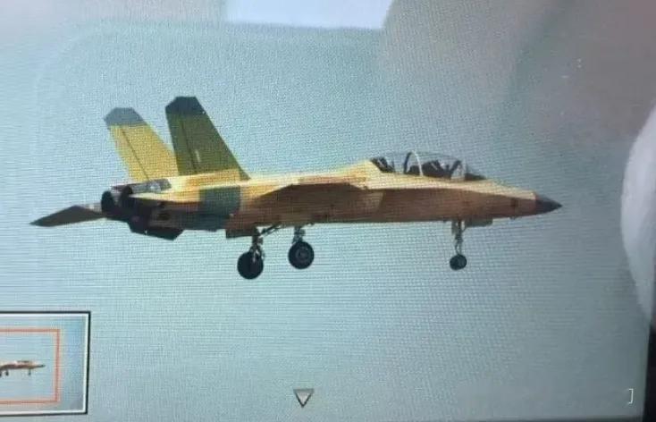 中国新舰载教练机出来了！为何要用外倾双垂尾？
外倾垂尾既可以提供侧向力矩，也能提