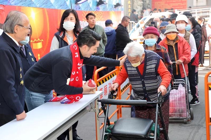 【蒋介石曾孙被美学者点名选2028   蒋万安：初四人力银行提前上班？】

研究