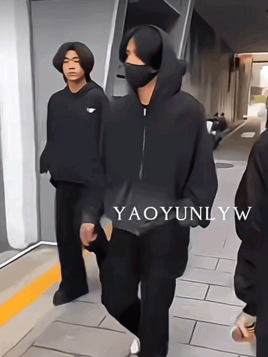 #打手机#ss都进校跟拍了，不顾警告⚠️一直干涉别人生活，是谁都会受不了的，而且