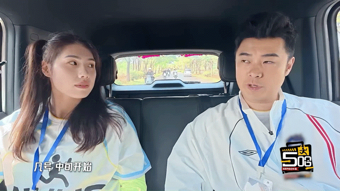 鹿晗陈赫现身全国游泳冠军赛哈哈哈哈哈 每次看到三人一起，就会想起那段欢乐的时光，