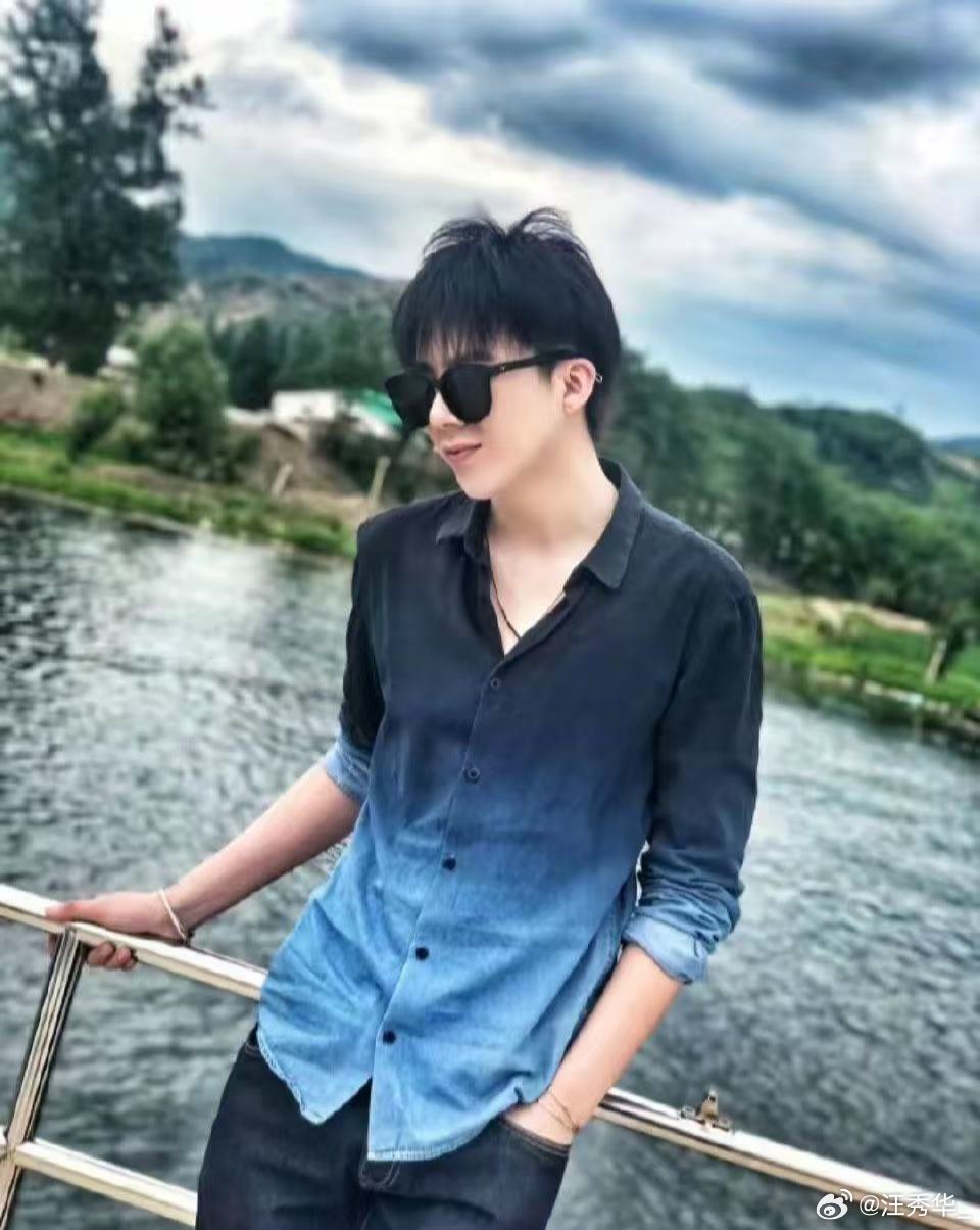 刘宇宁国外出差还是吃中餐新西兰的风景，中国的胃，刘宇宁走到哪都不忘老本行——吃中