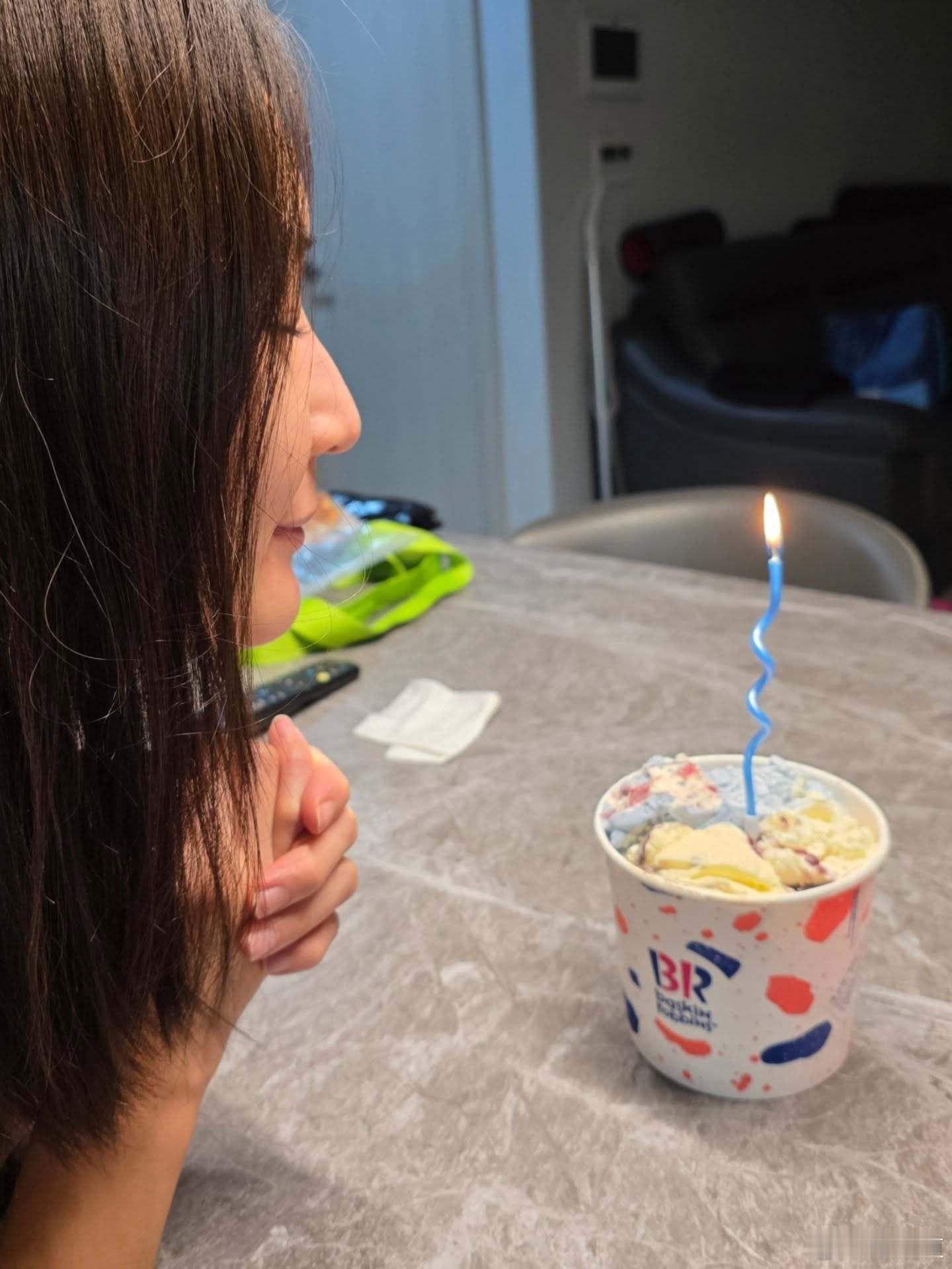 国际排坛动态韩国排球表姐庆祝自己的33岁生日，本月中旬举办国家队退役仪式 ​​​