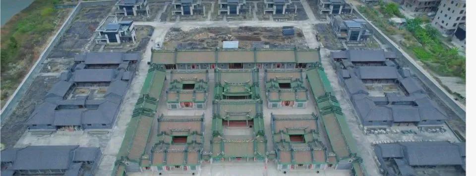 这么好的建筑，这就拆了。是为了经济，所谓的破窗经济。?还是本身就不合法?